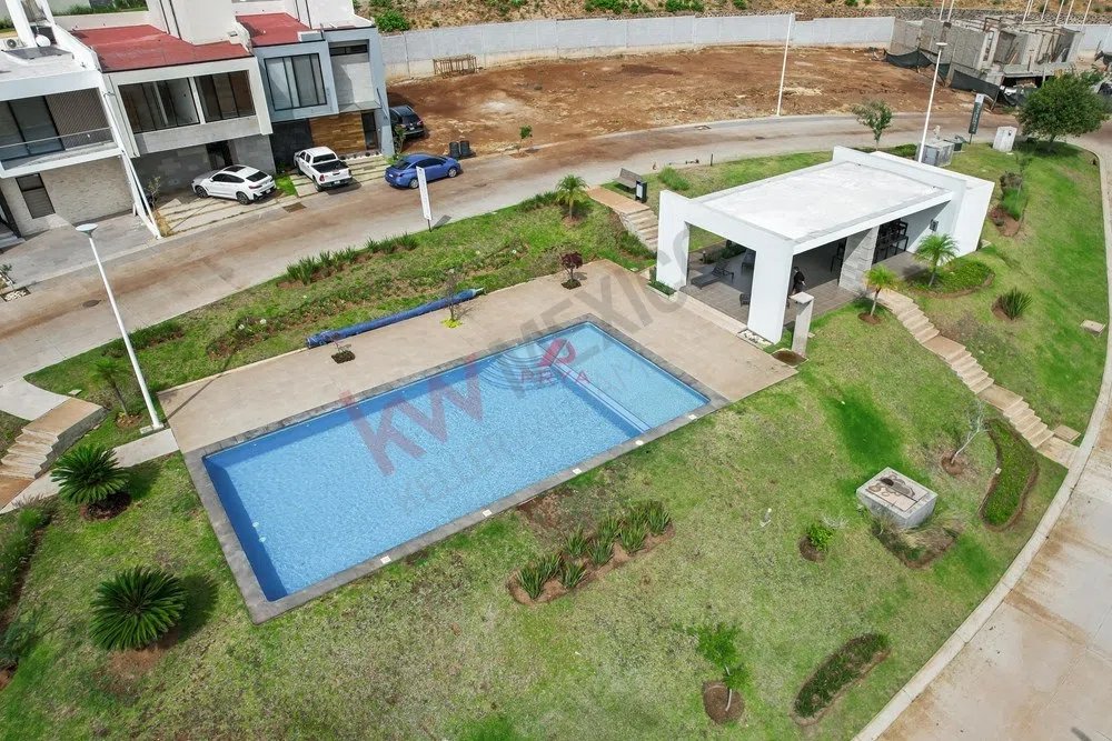 Propiedad en VENTA - Calle Osiris 151, Fraccionamiento Senderos del Valle, 45654 Tlajomulco de Zúñig