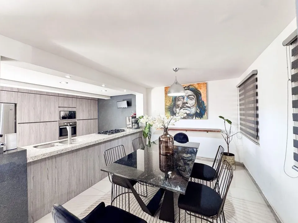 Foto 4 de Casa en venta en colonia girasoles elite / zona de real center.
