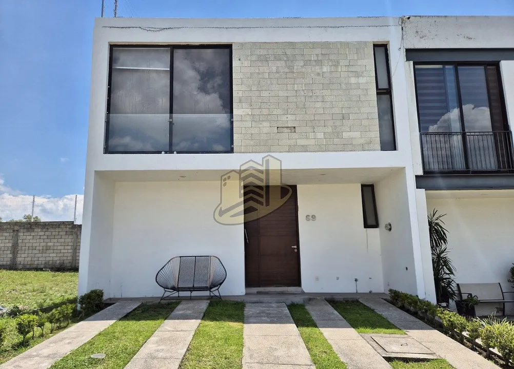 Casa en venta en el coto "Guelatao" en Adamar 🏊‍♂️
