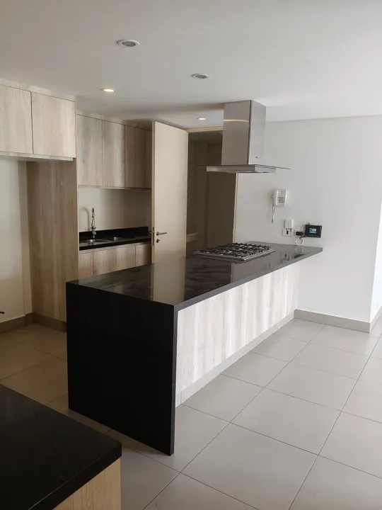 Foto 6 de Departamento en Venta Altamira, Zapopan