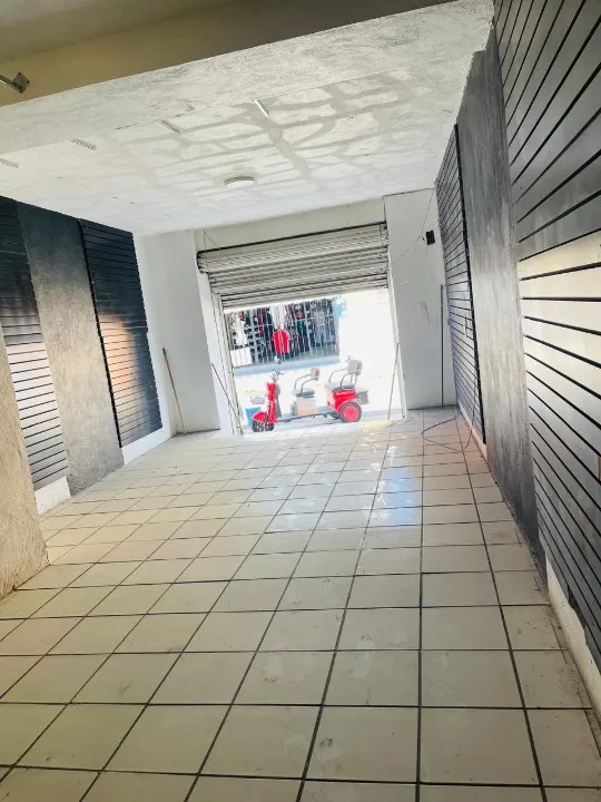 Foto 7 de Bodega Comercial en venta en Calle Churubusco, San Juan de Dios, Guadalajara