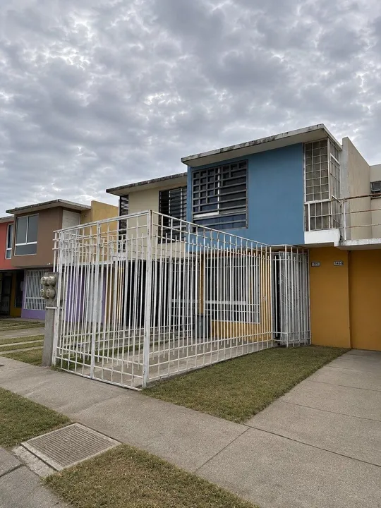 Foto 2 de Casa Duplex en Venta, Parques del Palmar, San Pedro Tlaquepaque | RCV-2315