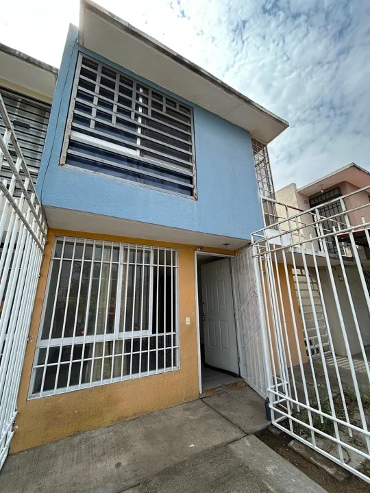 Foto 4 de Casa Duplex en Venta, Parques del Palmar, San Pedro Tlaquepaque | RCV-2315