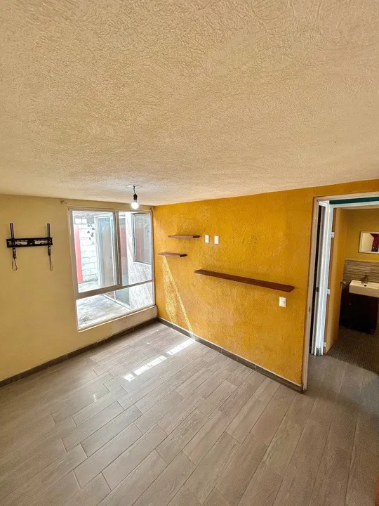 Foto 8 de Casa Duplex en Venta, Parques del Palmar, San Pedro Tlaquepaque | RCV-2315