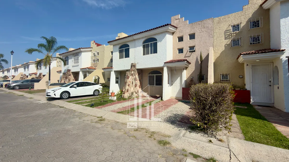CASA EN VENTA Y EN RENTA EN REAL SANTA ANITA - CAMINO REAL