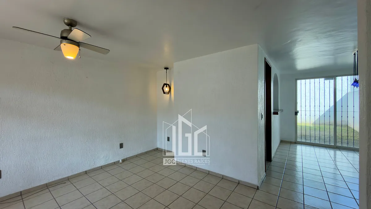Foto 3 de CASA EN VENTA Y EN RENTA EN REAL SANTA ANITA - CAMINO REAL