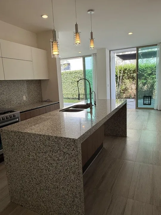 Foto 8 de 🏡 RESIDENCIA EN RENTA | VALEIRA Int 105, FRACCIONAMIENTO SOLARES