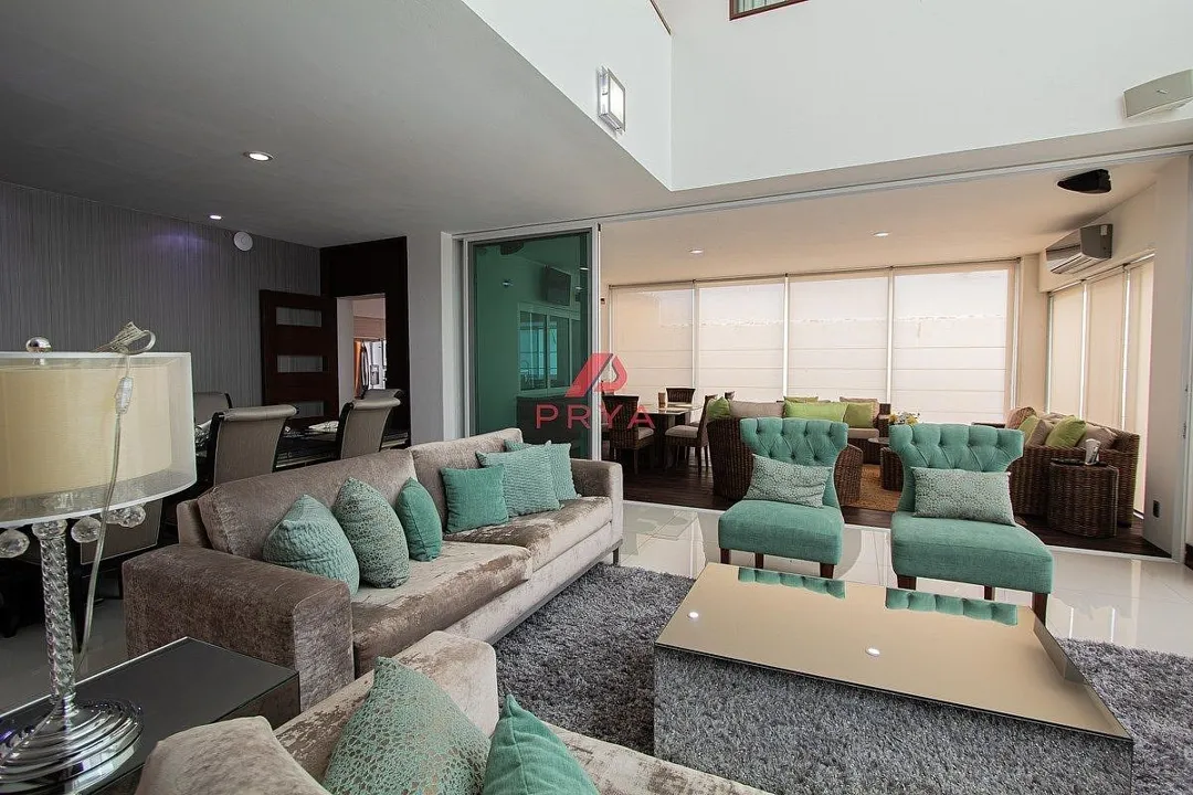 Foto 4 de Casa en Venta en Puerta del Bosque, Zapopan. Con Recámara en Planta Baja