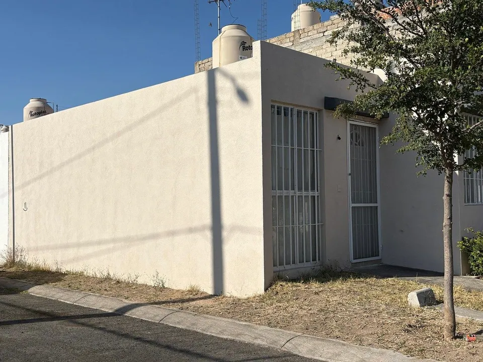 Foto 4 de VENTA DE CASA ESQUINA EN FRACC PALERMO NORTE ZAPOPAN
