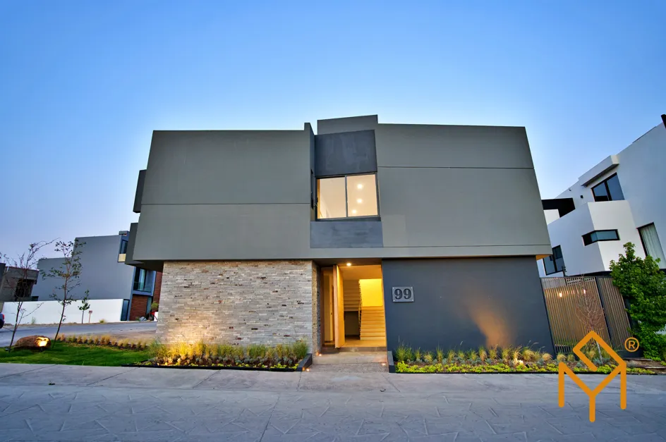 Foto 2 de CASA NUEVA EN VENTA EN PARQUES VALLARTA