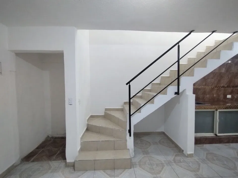 Foto 4 de CASA EN VENTA EN COLINAS DEL ROBLE – TLAJOMULCO