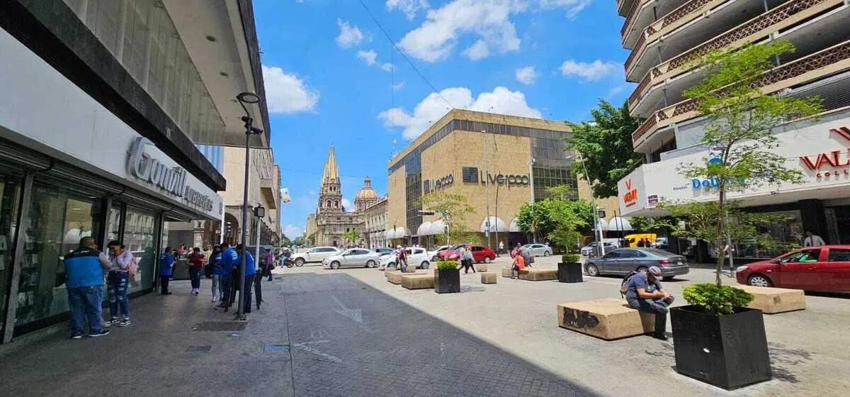 EDIFICIO EMISA CENTRO DE GUADALAJARA EN RENTA PISO 3 EN RENTA