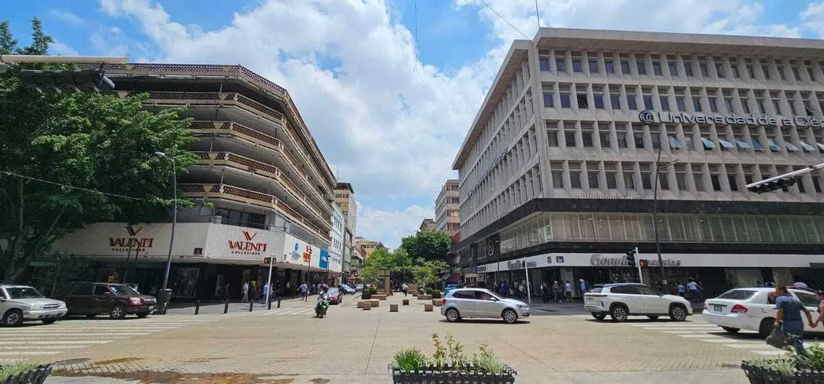 Foto 8 de EDIFICIO EMISA CENTRO DE GUADALAJARA EN RENTA PISO 3 EN RENTA