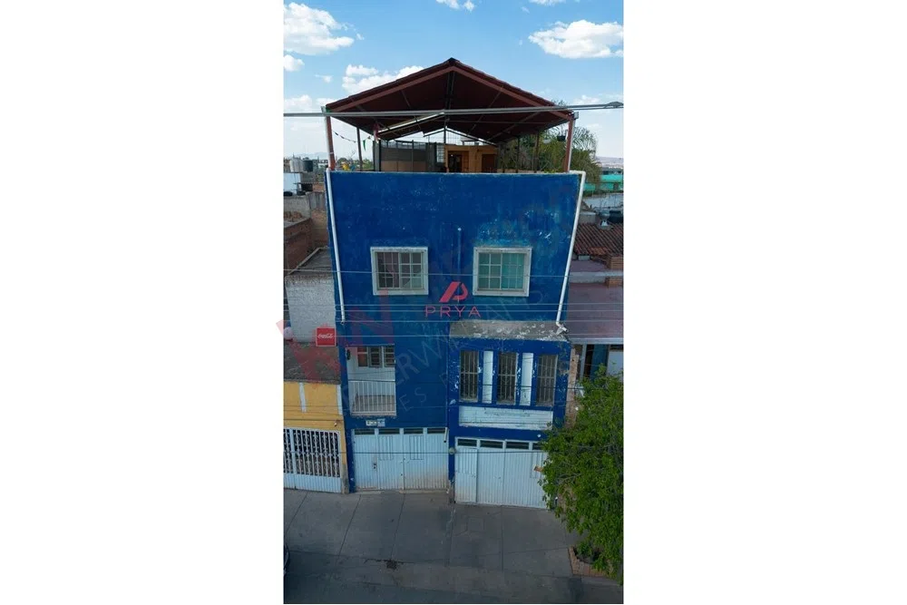 Foto 2 de Propiedad en VENTA - Calle Demóstenes 662B, Lagos de Oriente, 44770 Guadalajara, Jal, México