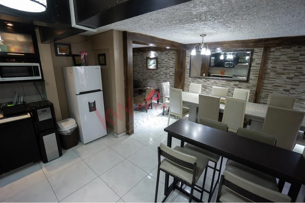 Foto 9 de Propiedad en VENTA - Calle Demóstenes 662B, Lagos de Oriente, 44770 Guadalajara, Jal, México