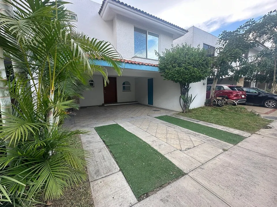 Foto 2 de CASA EN VENTA EN COTO MALLORCA PARQUE DE LA CASTELLANA