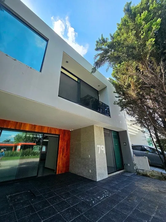 Foto 2 de Casa en condominio Solares frente a área común