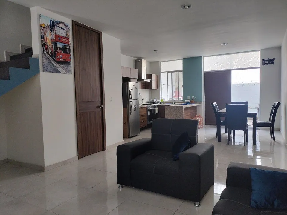 Foto 3 de Casa de 3 niveles con Terraza en Fracc Los Espinos