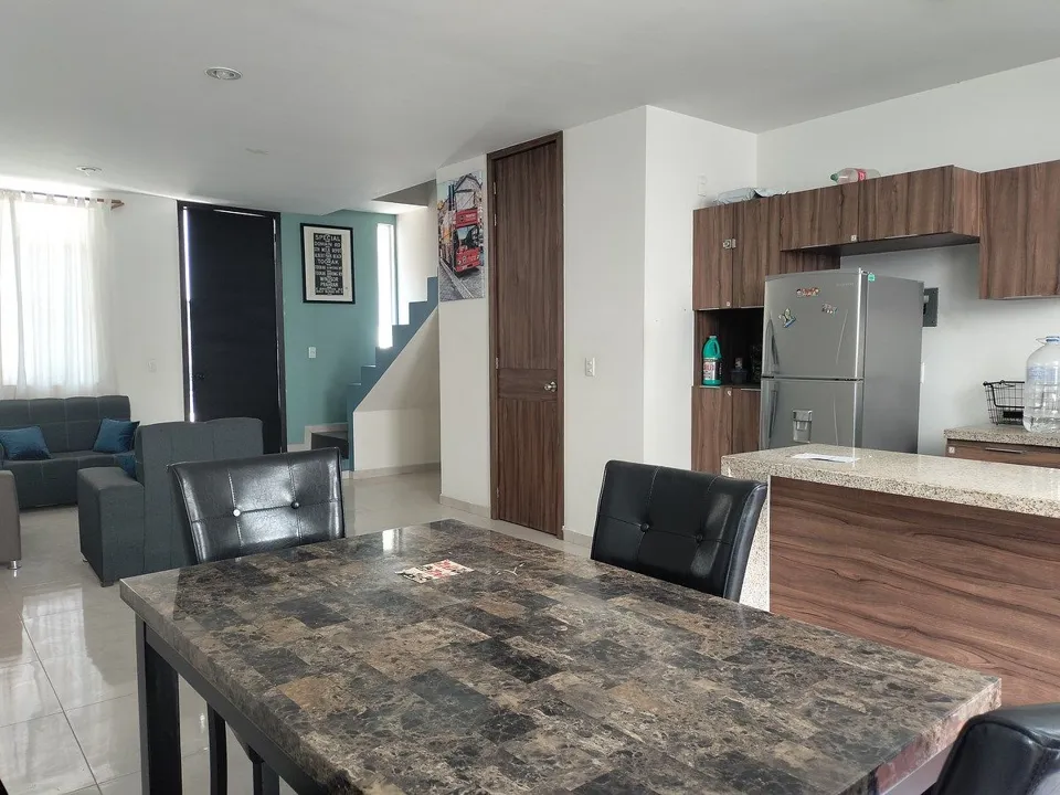 Foto 5 de Casa de 3 niveles con Terraza en Fracc Los Espinos