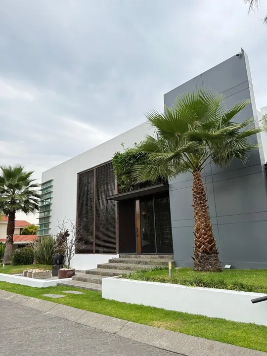 Foto 2 de RESIDENCIA EN VENTA FRACC. PONTEVEDRA ZAPOPAN