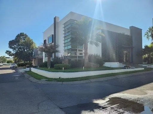 Foto 4 de RESIDENCIA EN VENTA FRACC. PONTEVEDRA ZAPOPAN