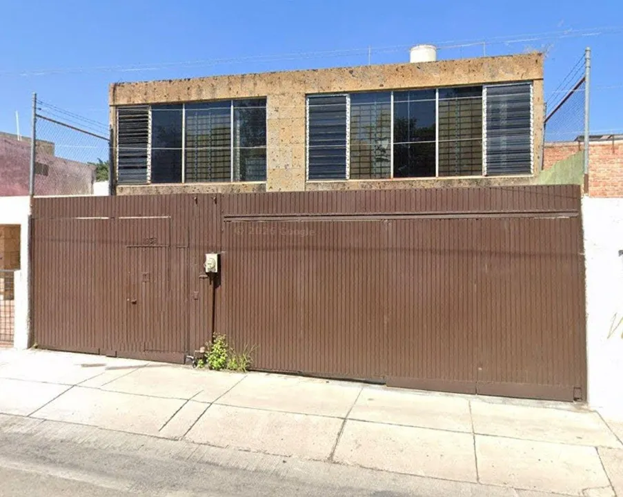 Casa en Venta, Col. Jardines del Country, Guadalajara, Jalisco.