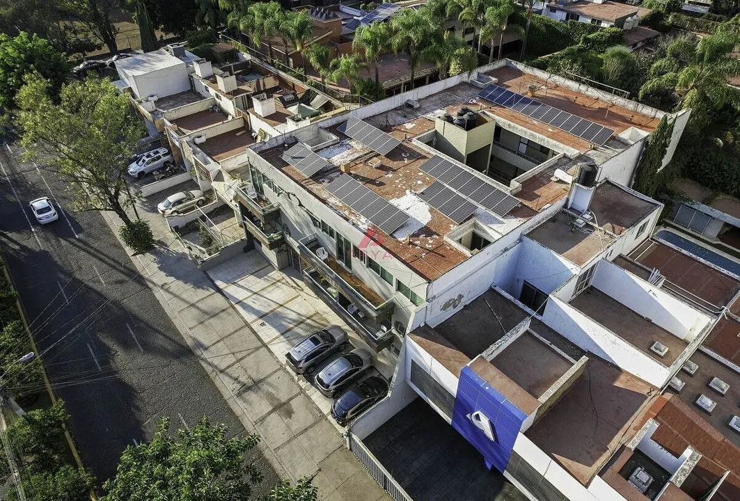 Edificio Comercial en Venta Ciudad del Sol Zapopan | Uso de Suelo Mixto.
