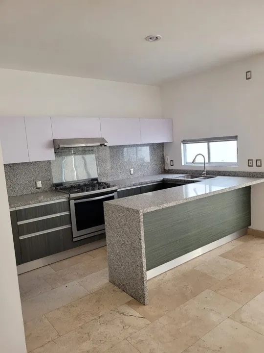 Foto 4 de Casa en Renta en Punta de Otero, Zapopan con 3 Recámaras y Amenidades Privadas