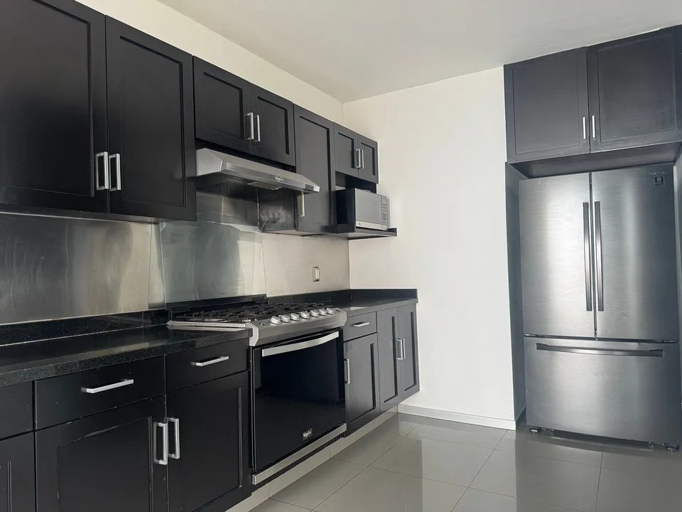 Foto 6 de Hermosa casa amueblada en Parques de la Castellana
