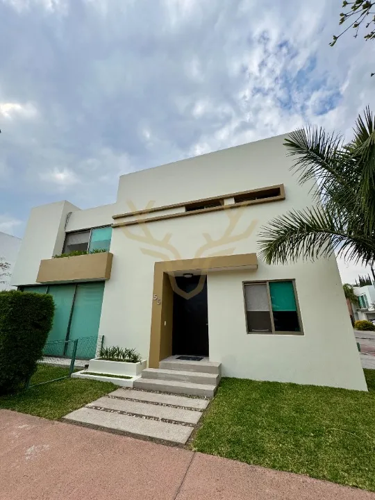 Foto 2 de Casa en venta en Avenida Paseo De La Luna, Solares Residencial, Zapopan