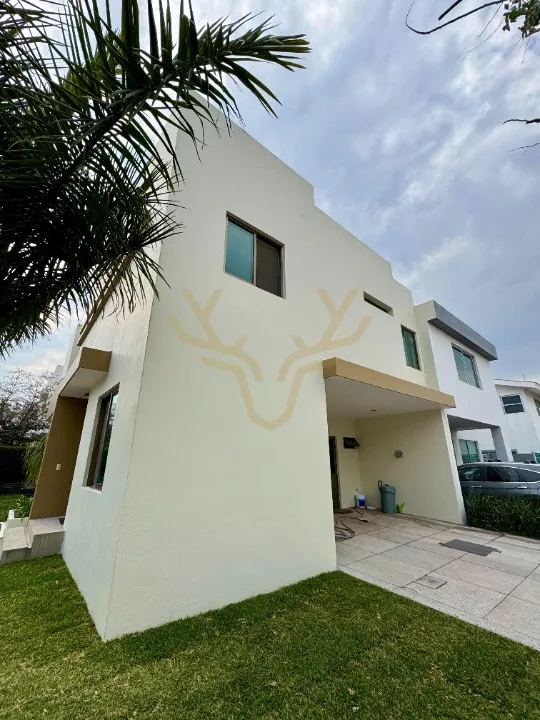 Foto 3 de Casa en venta en Avenida Paseo De La Luna, Solares Residencial, Zapopan