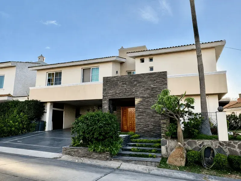 Casa en venta en Boulevard Puerta De Hierro, Puerta De Hierro, Zapopan