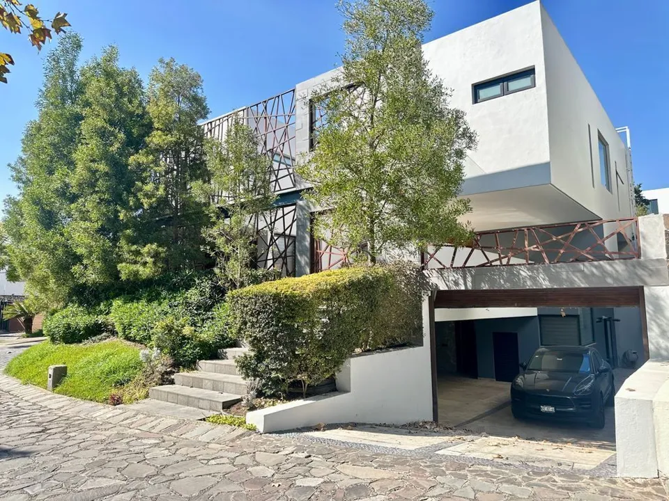 MAGNIFICA CASA EN VENTA BOSQUE DE LOS LAGOS