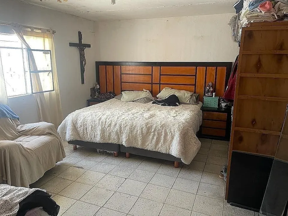 Foto 3 de CASA EN VENTA PARA REMODELAR O DEMOLER EN LA NORMAL