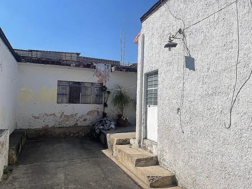 Foto 5 de CASA EN VENTA PARA REMODELAR O DEMOLER EN LA NORMAL