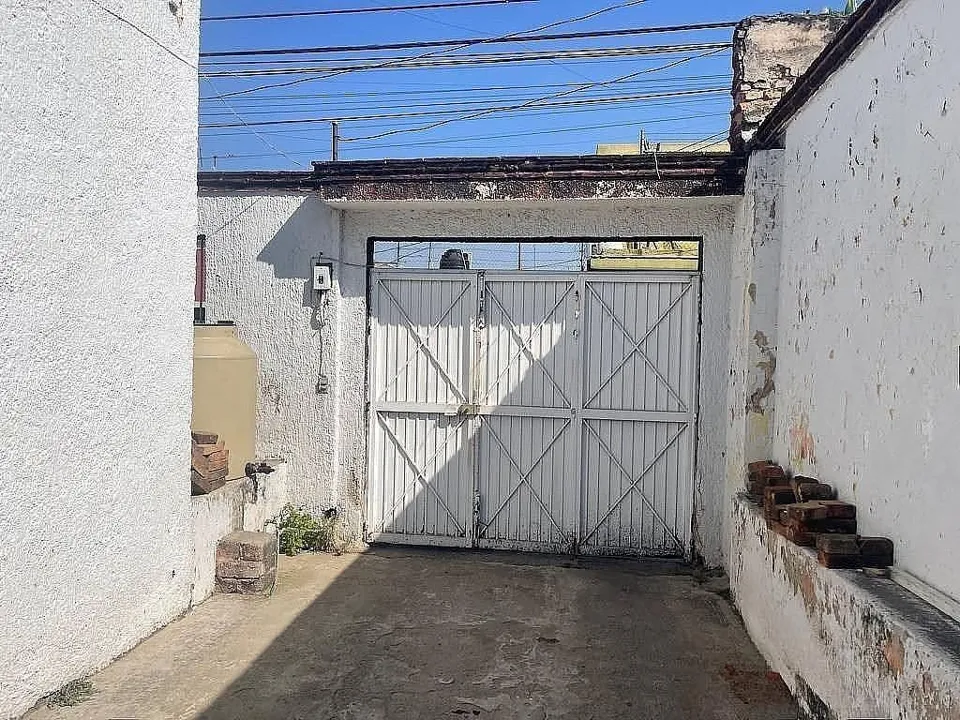 Foto 7 de CASA EN VENTA PARA REMODELAR O DEMOLER EN LA NORMAL