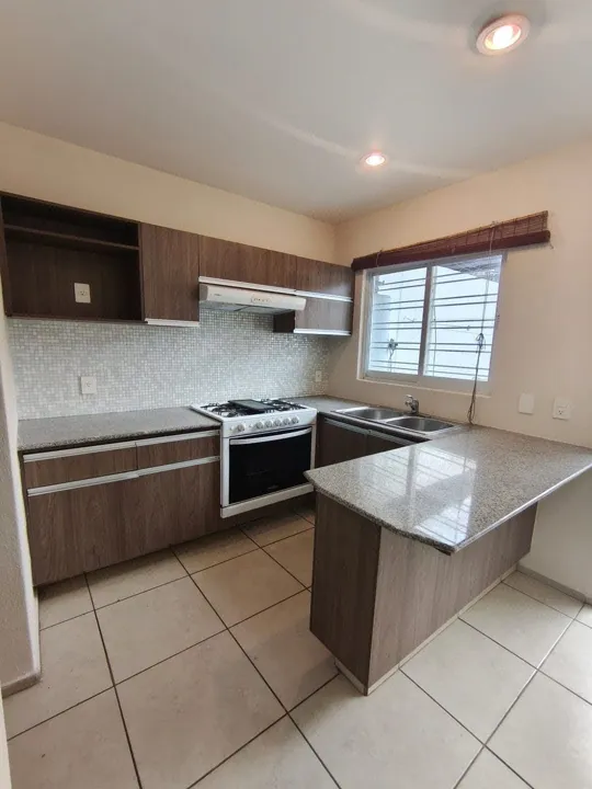 Foto 9 de CASA EN VENTA-PARQUES DEL BOSQUE