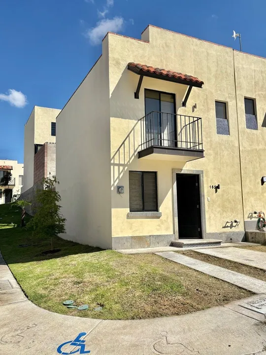 CASA EN RENTA, 3 RECÁMARAS, ALTA CALIFORNIA