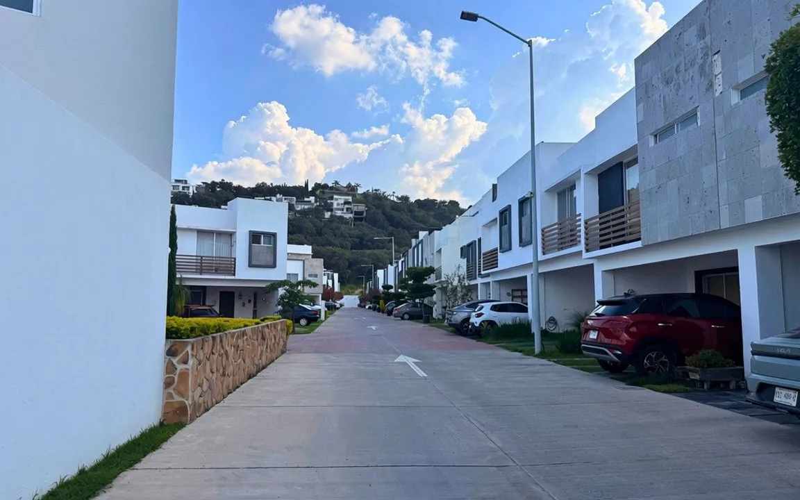 Foto 4 de Casa en renta dentro de coto privado en Trento Residencial, Zapopan