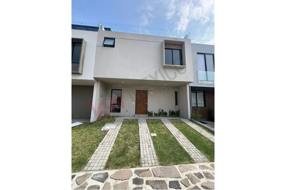 Foto 2 de Propiedad en VENTA - Boulevard Valle Imperial 121, Fraccionamiento Valle Imperial, 45134 Zapopan, Ja