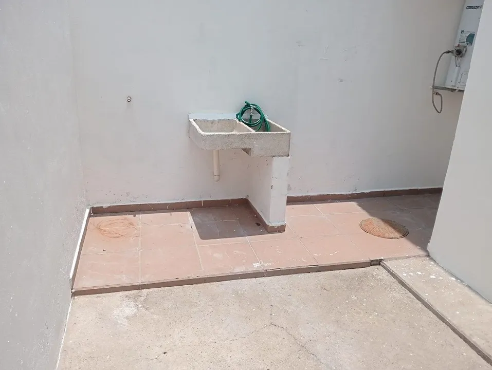 Foto 9 de Casa en Venta en Parques de Tesistán, Zapopan en Coto con Seguridad y Terraza