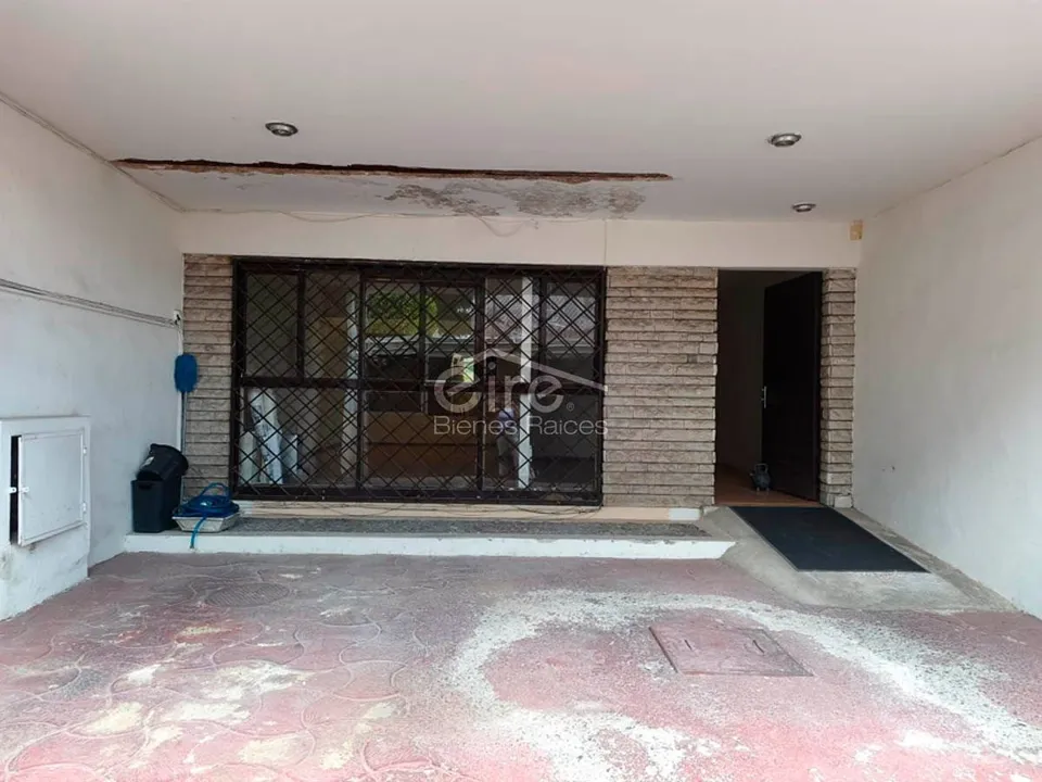 Foto 2 de Casa en Venta en Camino Real - Santa Teresa de Jesús | 6 Recámaras y Jardín — 6