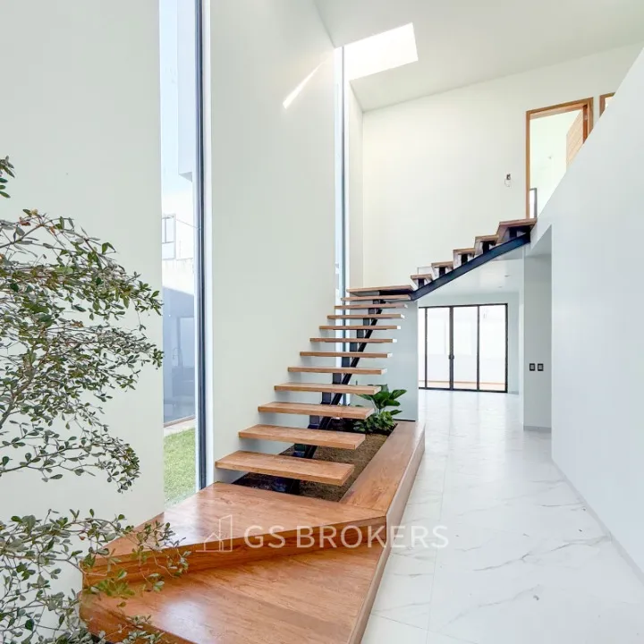 Foto 3 de Casa en venta en Avenida Paseo de los Robles Norte, Los Robles, ZAPOPAN