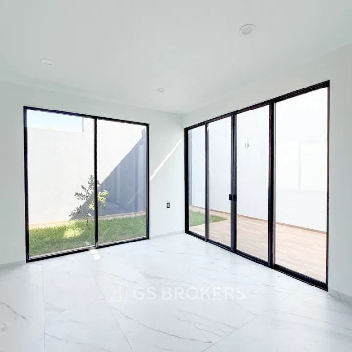 Foto 4 de Casa en venta en Avenida Paseo de los Robles Norte, Los Robles, ZAPOPAN