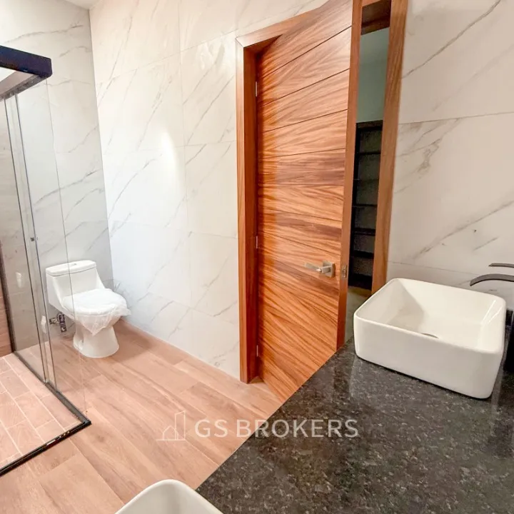 Foto 9 de Casa en venta en Avenida Paseo de los Robles Norte, Los Robles, ZAPOPAN