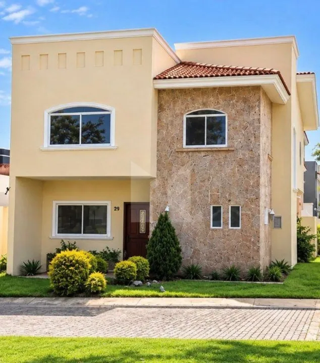 CASA EN VENTA EN CASA FUERTE RESIDENCIAL,TLAJOMULCO DE ZUÑIGA, JAL.