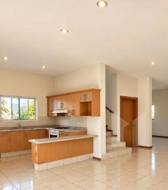 Foto 2 de CASA EN VENTA EN CASA FUERTE RESIDENCIAL,TLAJOMULCO DE ZUÑIGA, JAL.
