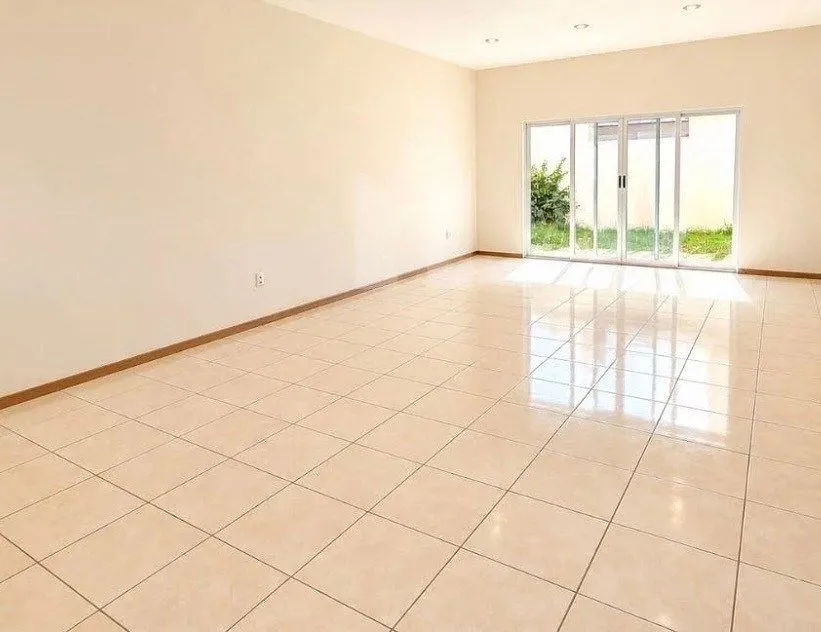 Foto 4 de CASA EN VENTA EN CASA FUERTE RESIDENCIAL,TLAJOMULCO DE ZUÑIGA, JAL.