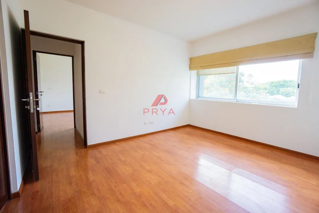 Foto 3 de Casa en Renta en Olivos Residencial, Zapopan | 4 Recámaras, Frente a Casa Club