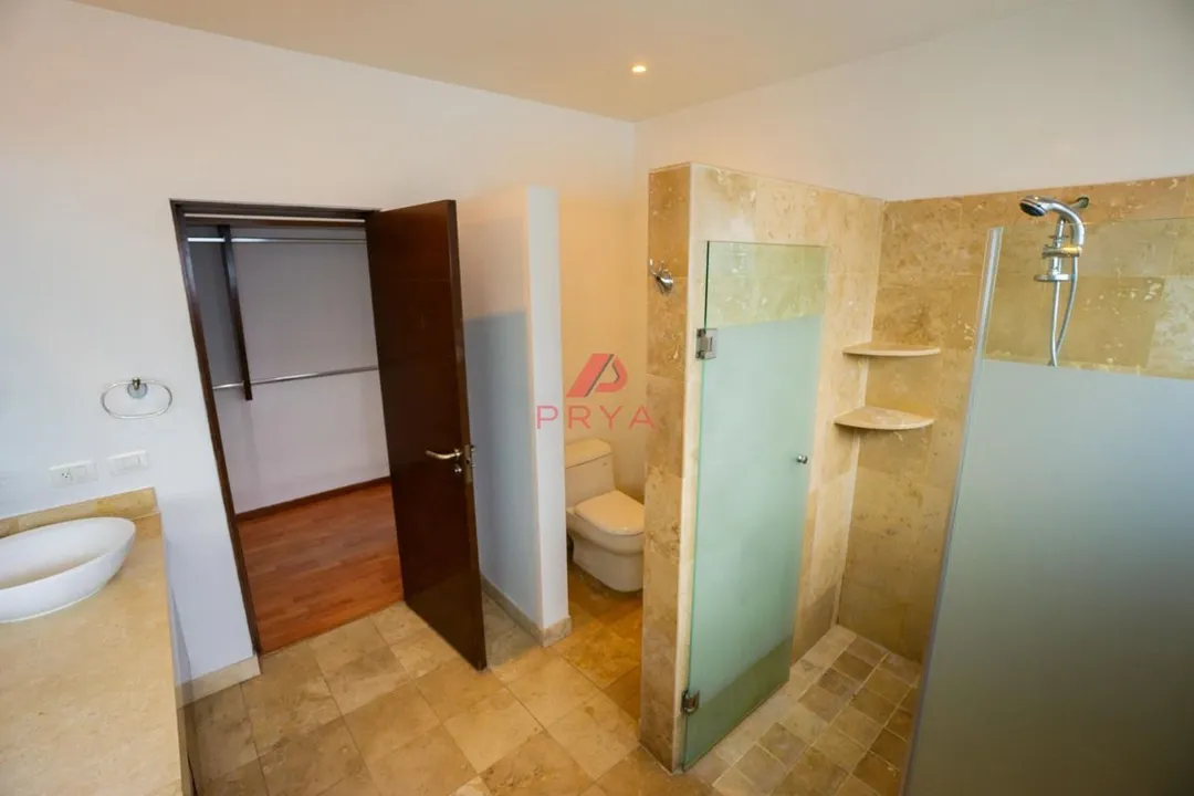 Foto 4 de Casa en Renta en Olivos Residencial, Zapopan | 4 Recámaras, Frente a Casa Club
